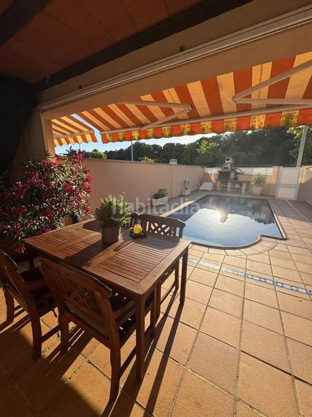 Foto c5e2609b-ce8f-4758-93f8-edc5c6d15e14. Casa adossada amb calefacció aparcament piscina a Vendrell (El)