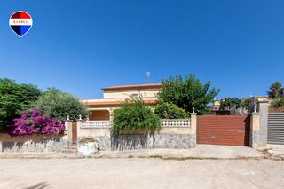 Xalet a Mas Borràs-Coto del Rey. Chalet en excelente ubicación en el vendrell, a 3 km de la playa