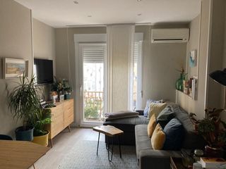 Miete Etagenwohnung  Calle de bretón de los herreros. ¡descubre tu nuevo hogar en el corazón de chamberí!