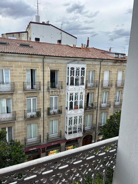 Foto ff425917-20f0-4c3b-a39f-677a3f37cdd0. Pis amb calefacció a Ensanche Vitoria - Gasteiz