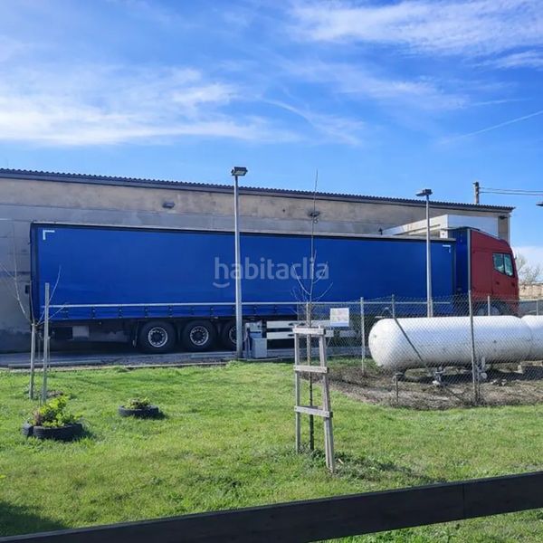 Foto 2f4b7d47-2377-4f94-8d29-dae5d03e0dc7. Local comercial a Ribera Baja / Erriberabeitia