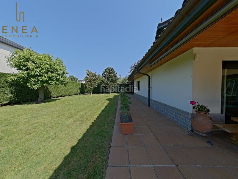Foto 211d7ab9-0711-45d4-ab70-94b69f38ca9b. Casa amb calefacció aparcament a Mendizorrotza - Armentia Vitoria - Gasteiz