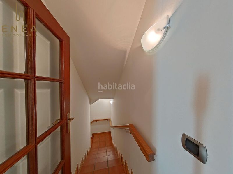 Foto 252dceeb-1d1d-4805-953f-22e0cd152a40. Casa amb calefacció aparcament a Mendizorrotza - Armentia Vitoria - Gasteiz