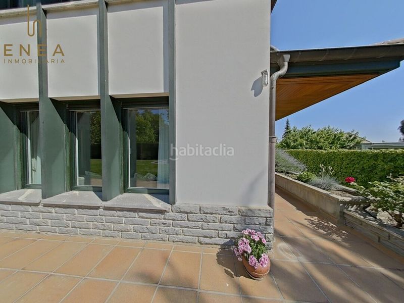 Foto 42189e8d-70c2-4204-b2a7-703f03215d42. Casa amb calefacció aparcament a Mendizorrotza - Armentia Vitoria - Gasteiz