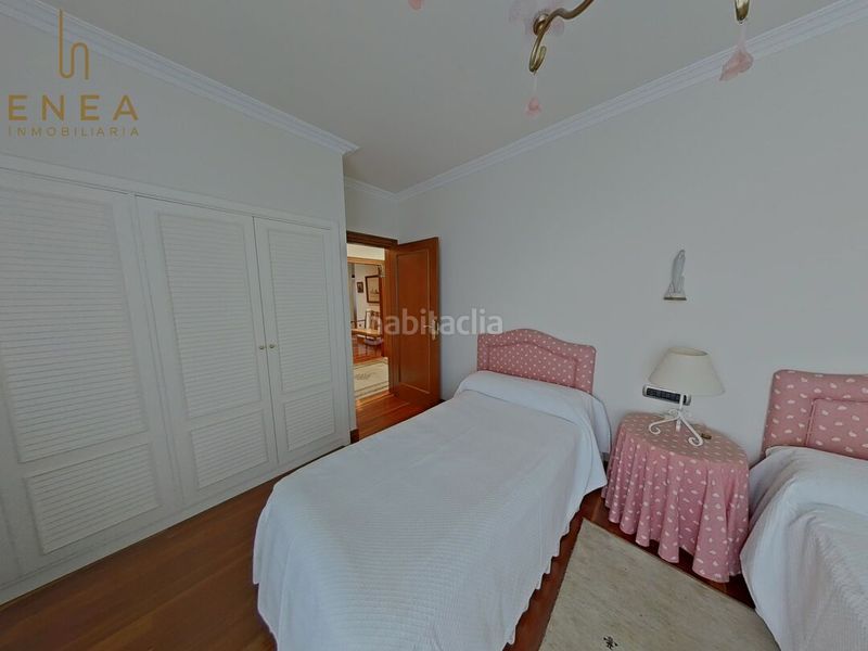 Foto 8d8a641a-e06b-40cf-9020-2d509fca2c0c. Casa amb calefacció aparcament a Mendizorrotza - Armentia Vitoria - Gasteiz