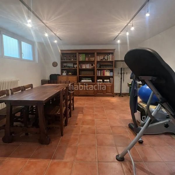 Foto eef65b96-faed-4765-96f5-ad80425130ae. Casa amb calefacció aparcament a Mendizorrotza - Armentia Vitoria - Gasteiz