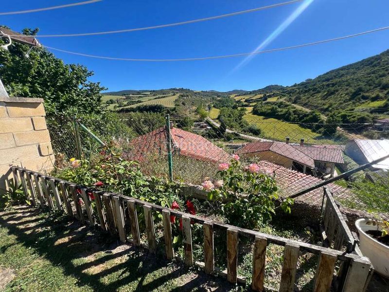 Foto f5110e80-5f49-455e-bb82-f42ebb6cd663. Casa amb calefacció aparcament a Añana