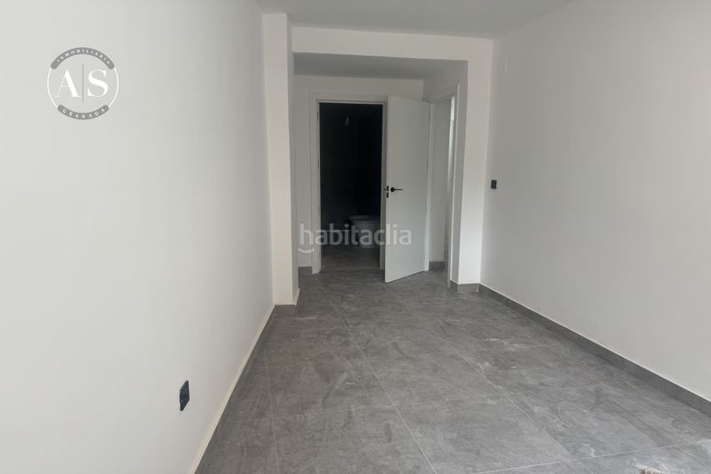 Foto b93bb3f5-9b74-4600-ba35-0d5eff20f20b. Pis amb calefacció piscina a Cenes de la Vega