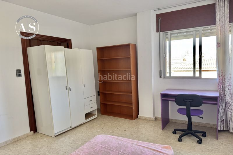 Foto a9cd8347-913d-4c7e-a029-55023e482f9f. Pis amb calefacció aparcament a Fígares Granada