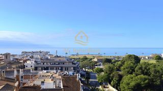 Àtic a Cunit Residencial. Ático reformado con grandes terrazas y vistas al mar en cunit