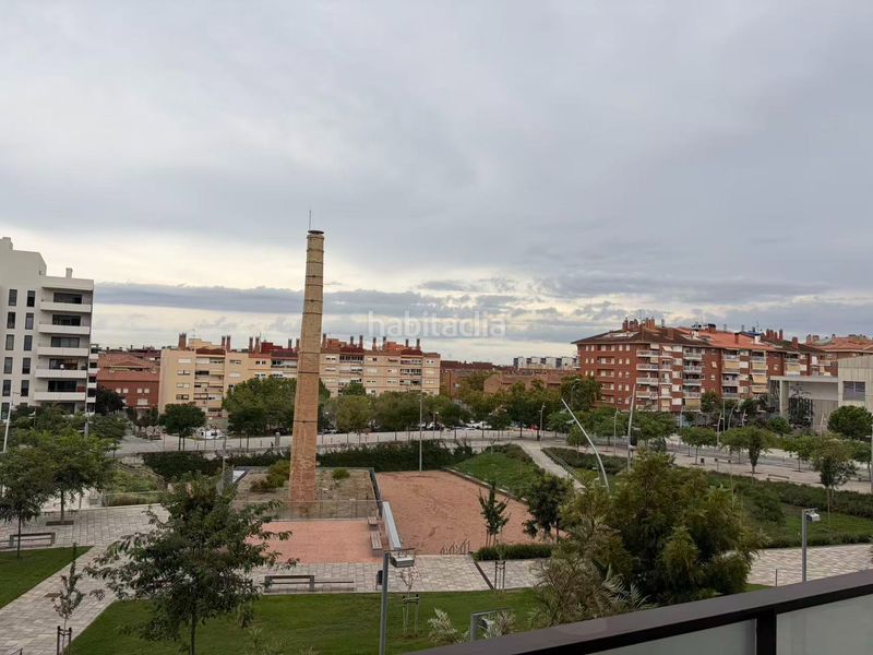 Foto c3f62e98-8d27-4b32-8403-156bbfd4ba84. Pis amb piscina a Llevant Viladecans