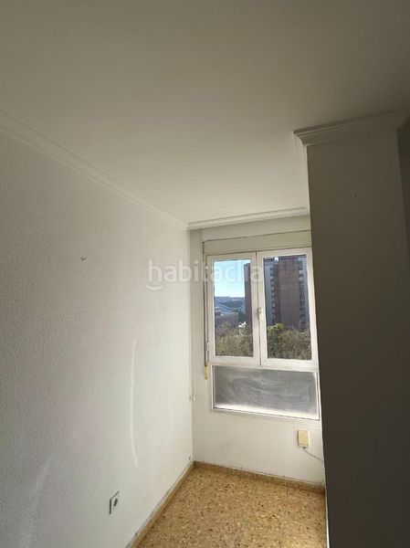 Piso familiar de 4 habitaciones con garaje en excelente ubicación en Valencia - Imagen 19