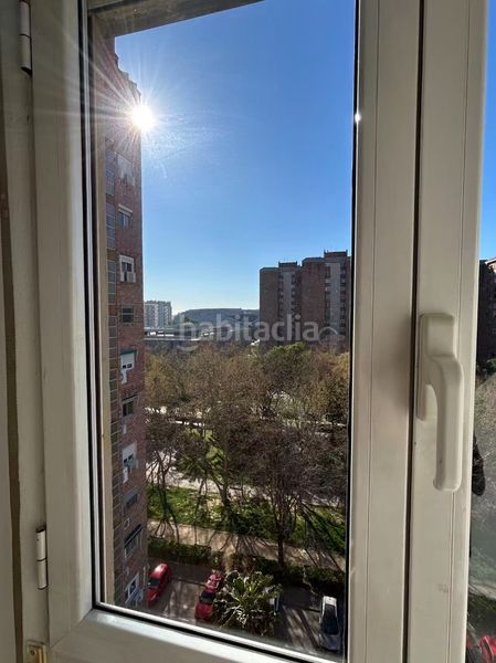 Piso familiar de 4 habitaciones con garaje en excelente ubicación en Valencia - Imagen 17