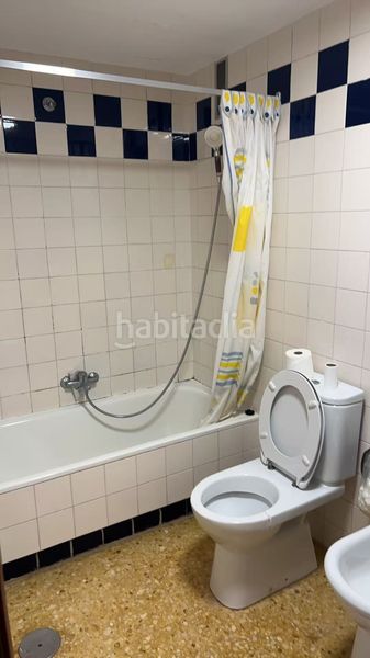 Piso familiar de 4 habitaciones con garaje en excelente ubicación en Valencia - Imagen 18