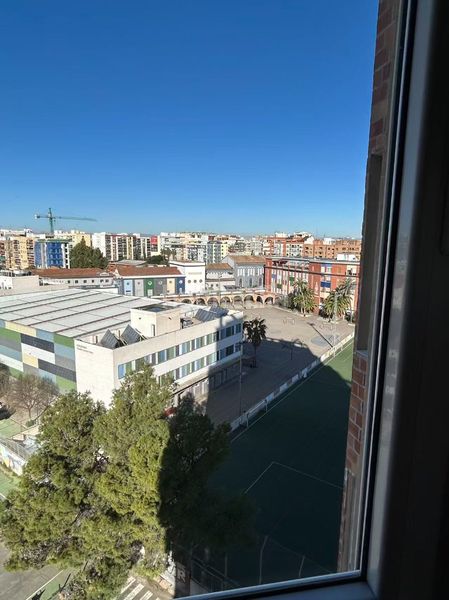 Piso familiar de 4 habitaciones con garaje en excelente ubicación en Valencia - Imagen 16