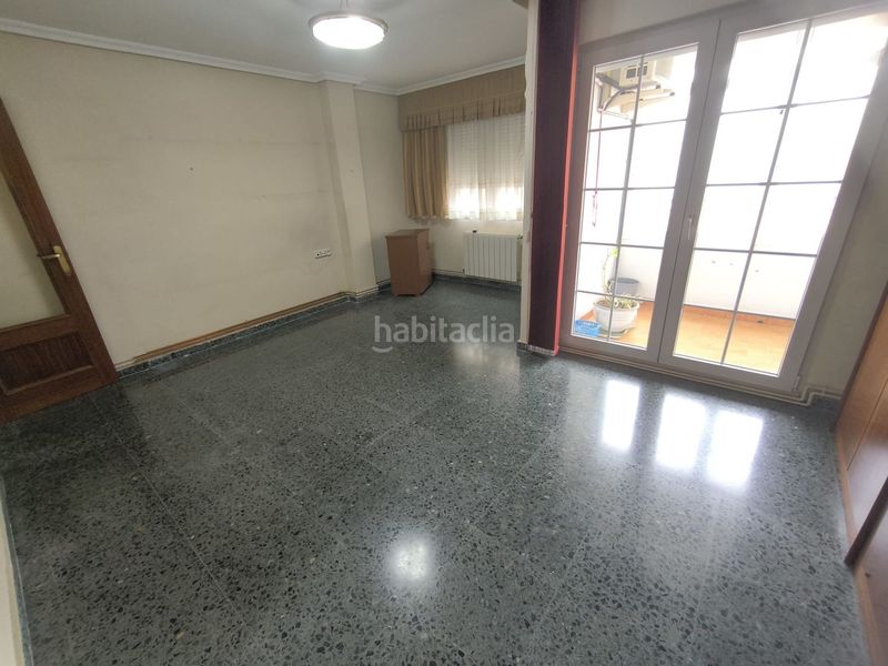 Foto ffba9ea2-1e3f-40f3-9931-924c60bf20ba. Etagenwohnung mit heizung in Eixample Alcoi