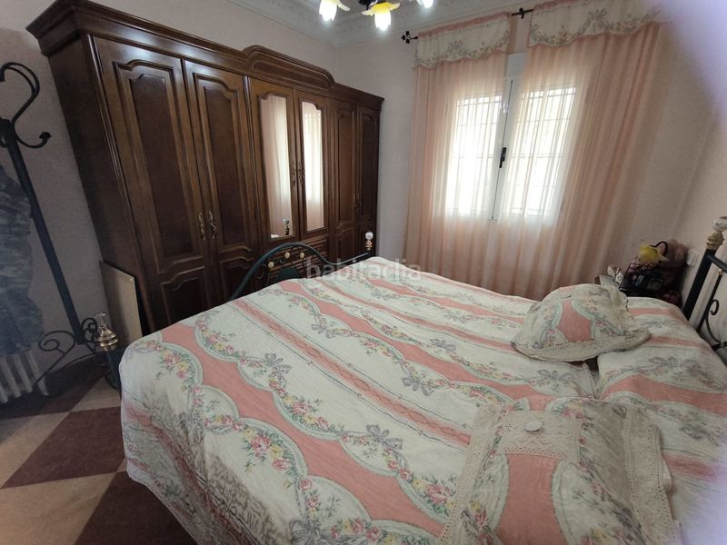 Foto b630f12b-1e3d-480c-b5eb-23a2ffd59ff3. Casa amb calefacció a Batoi Alcoi
