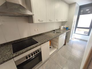 Miete Etagenwohnung in Centre-Zona Alta. Piso en alquiler en zona del camí