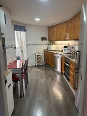 Etagenwohnung in Zona Nord. Piso en venta en zona norte