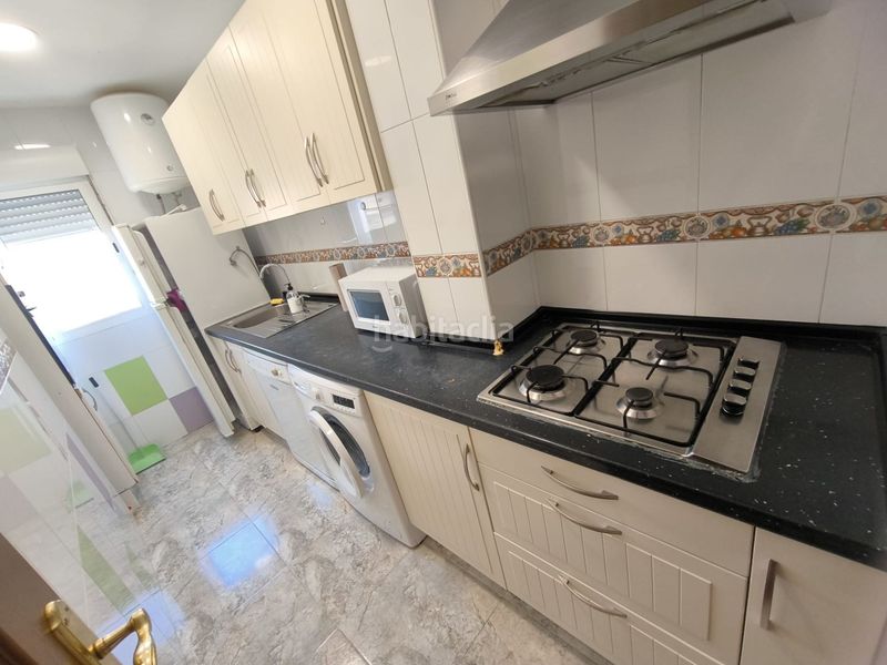 Foto 3250fa7a-49e2-40e3-92e1-b6dde4525f64. Rent flat in Eixample Alcoi