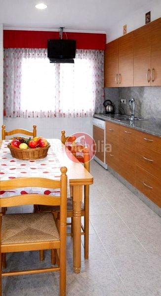 Foto 1eaa238c-fad6-4150-82b0-caeb5540d0e7. Pis amb aparcament a Teis Vigo