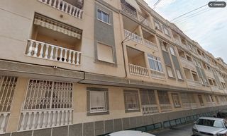 Affitto Piccolo appartamento in Calle san lorenzo 2. Piso en el centro de torrevieja