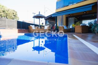 House  Carrer de la rioja. Exclusiva villa con licencia tur�stica en la soleia, lloret de m