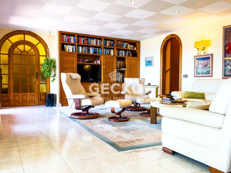 Foto 48685a0d-f1db-4822-ae7d-0cdc297c0f43. Xalet a carrer holanda 3 a Canyelles Lloret de Mar