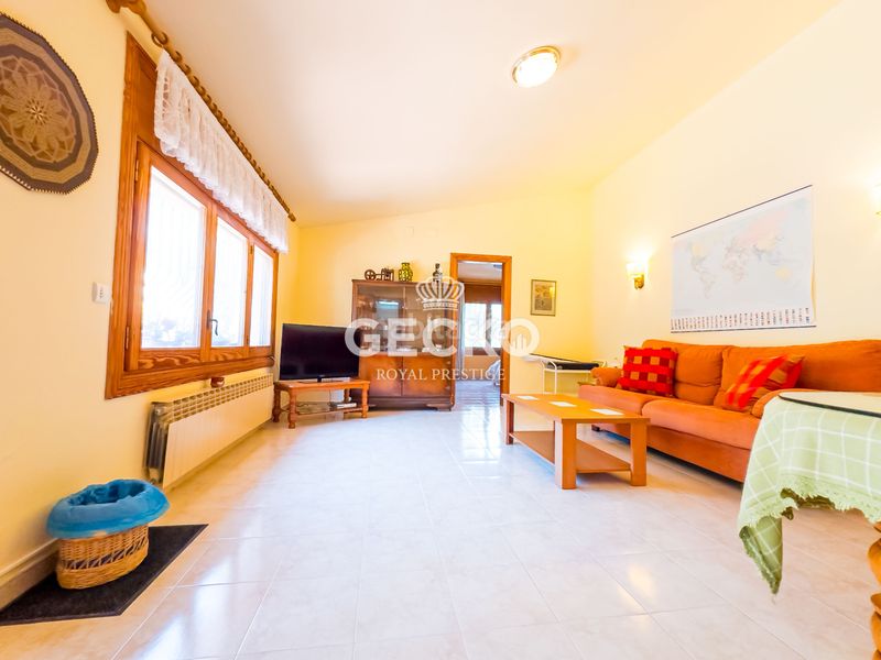 Foto bde7b458-58ea-4b97-a2ed-3ad76e7e9118. Xalet a carrer holanda 3 a Canyelles Lloret de Mar