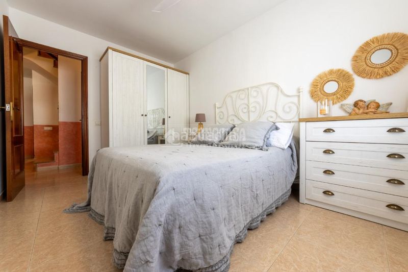 Foto 1c282d9b-5462-46d8-8985-3a71c04e22c3. Casa aparellada amb calefacció aparcament a Campclar Tarragona