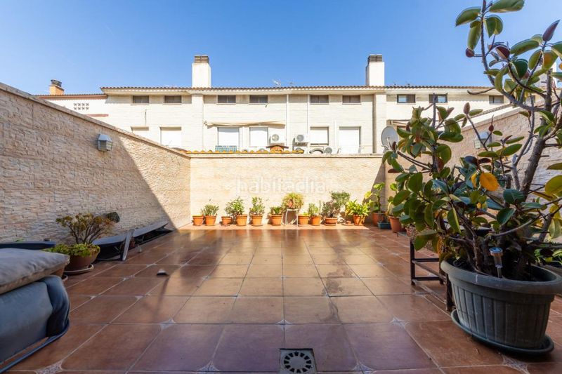 Foto 4982680d-9d1b-461c-b96f-8241e0e5d7b2. Casa aparellada amb calefacció aparcament a Campclar Tarragona
