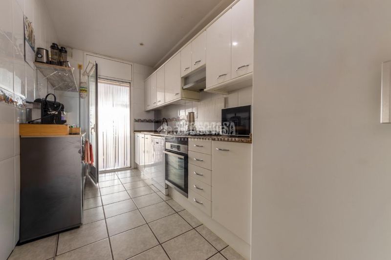 Foto 7a88a566-0a2e-4f21-be9f-5a6ee23e1320. Casa aparellada amb calefacció aparcament a Campclar Tarragona