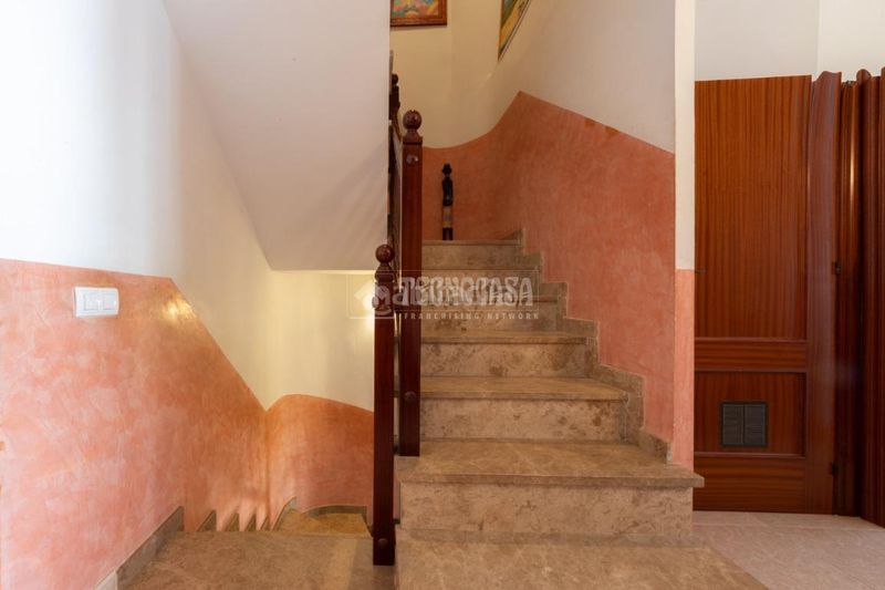Foto eb6c9f90-ad67-4c0e-ab4d-ed5e810b2cd4. Casa aparellada amb calefacció aparcament a Campclar Tarragona