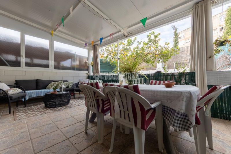 Foto 437f6b7c-e2d2-4d42-8c27-9a6a2f25d85f. Casa aparellada a Campclar Tarragona