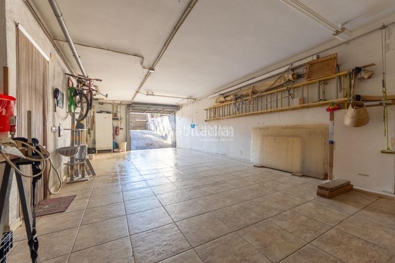 Foto c07a3c74-8c29-4900-9b75-87ee4923d81b. Casa aparellada amb aparcament a Campclar Tarragona