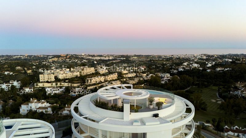 Foto 007200c0-8c35-46fb-8427-a30f7d4c7ffe. Apartament amb piscina a Divina Pastora Marbella