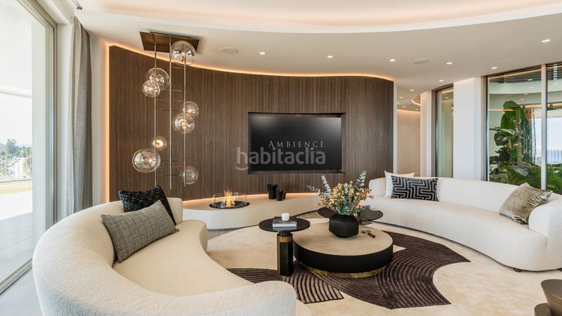 Foto ca2b7d10-8e9c-4c88-b8e2-c46075092511. Apartament amb piscina a Divina Pastora Marbella