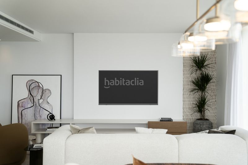 Foto dcaac02f-b3b1-427c-867e-6f0fd581a9b3. Apartament amb piscina a Divina Pastora Marbella