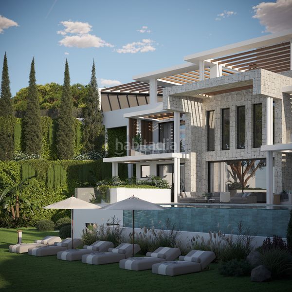 Foto c3bb918d-a9e0-4076-a21c-c66dc3036fe4. Chalet en Centro Estepona