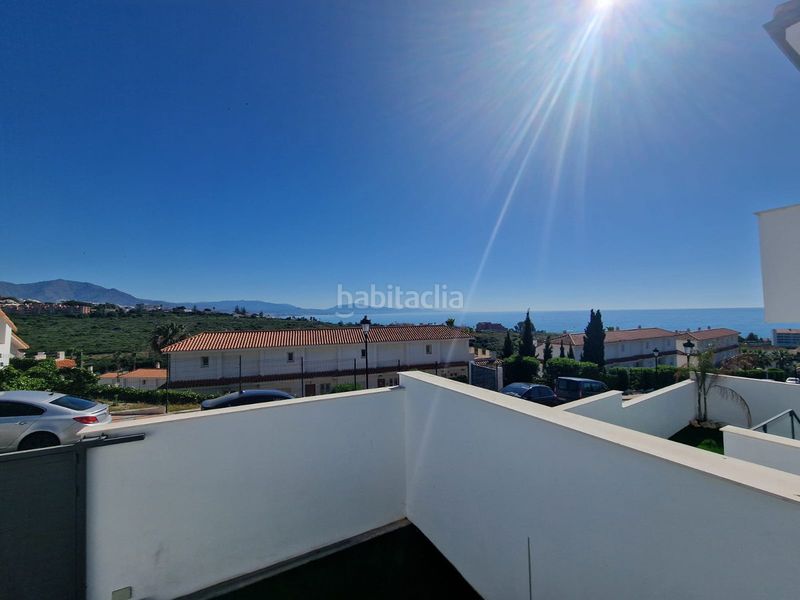 Foto 6553b8c2-1828-4c75-8781-0ec0773a707b. Casa adossada amb piscina a Manilva pueblo Manilva