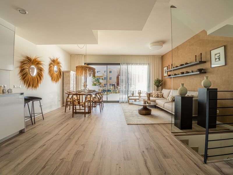 Foto 5ec47f55-d84c-46fc-8529-dbfbe79ed414. Casa adossada amb piscina a Manilva pueblo Manilva