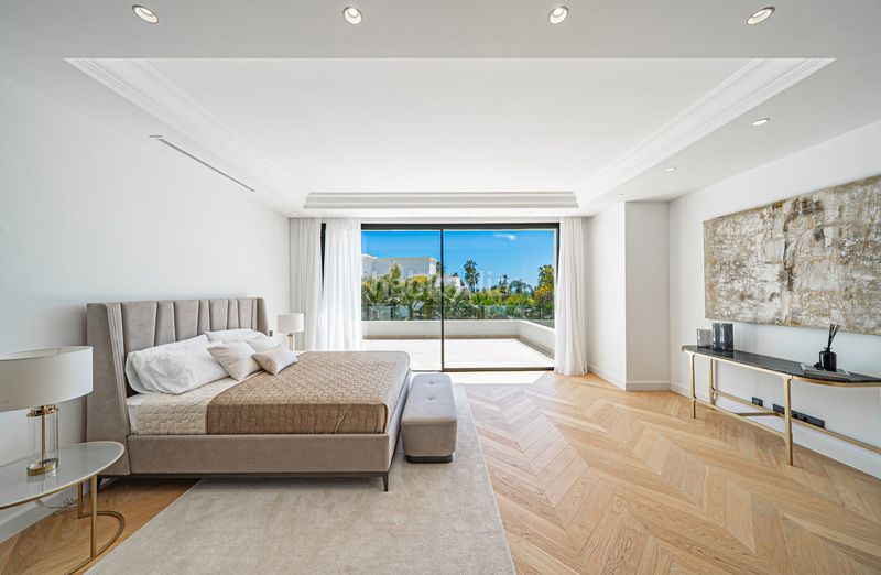 Foto 5c2342c4-7c72-43e4-892b-c6f9278e5856. Xalet amb piscina a Divina Pastora Marbella