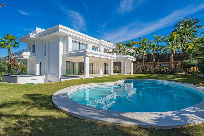 Foto 752f40c5-317d-4f72-a7ce-5c8ec7612f90. Xalet amb piscina a Divina Pastora Marbella