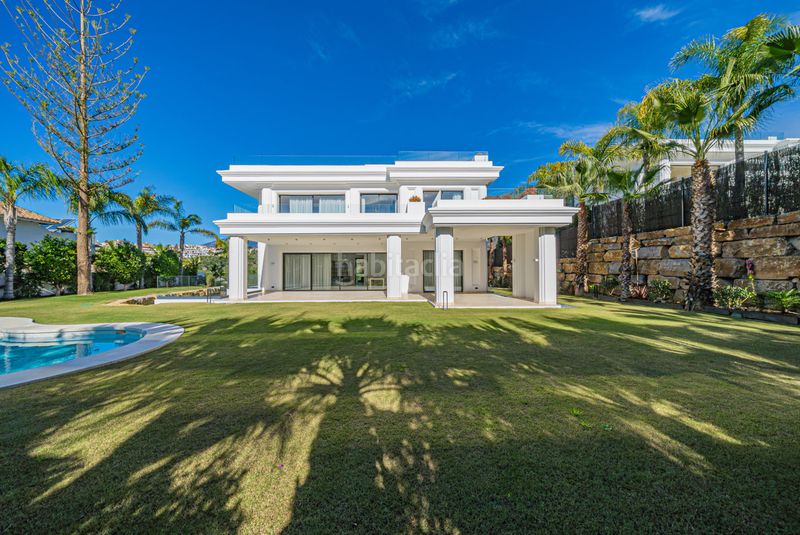 Foto ee2059b6-ceeb-494e-8cf6-74c0e78643f9. Xalet amb piscina a Divina Pastora Marbella