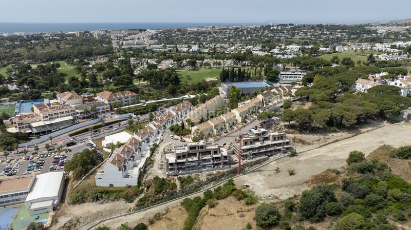 Foto da4e927e-7c88-4a04-92da-d8aff84ce145. Apartament amb aparcament piscina a Divina Pastora Marbella