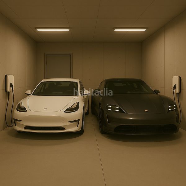 Foto 10ca8486-4aa1-4a00-acb2-1d362056ba4e. Casa adossada amb piscina a Centro Histórico Málaga