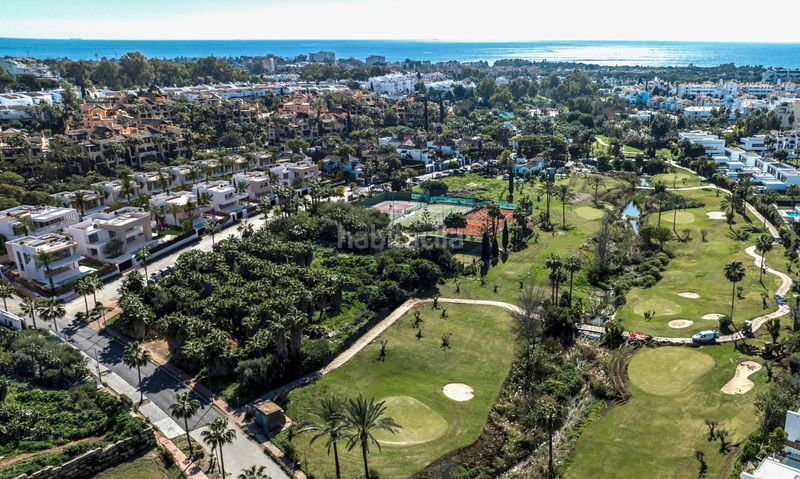 Foto 662db4ec-478c-403d-aa29-ff0df4301646. Chalet en Centro Estepona