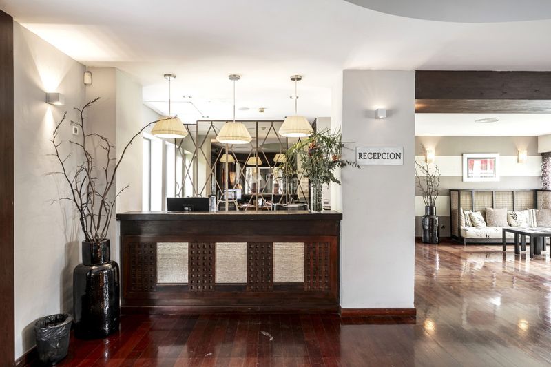 Foto 829e515c-a643-488e-ae1d-2a8d9764115c. Chalet en Centro Estepona