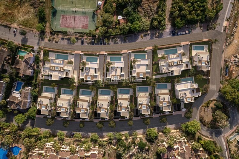 Foto 942e8ac4-eadc-475f-8c79-96f587d5fd26. Chalet en Centro Estepona