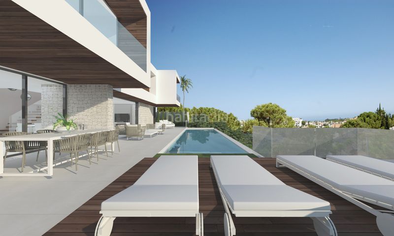 Foto 4d06cca0-2f2a-4ebf-8603-f4f55746d40d. Chalet en Centro Estepona